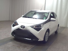 Bild des Angebotes Toyota Aygo 1.0 x-Play DAB Shz RfK LED-TFL