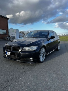Bild des Angebotes BMW 330 E90 330d/Automatik/Leder/Navi/Logic7/Xeno/