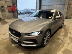 Bild des Angebotes Jaguar XE RHD D200 HSE AWD MHEV 2.0L Diesel 8-Spd AT 204bhp
