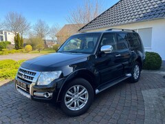 Bild des Angebotes Mitsubishi Pajero 3.2 DI-D Top Kamera Pano SD 7-Sitze Leder