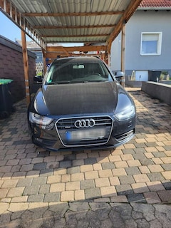 Bild des Angebotes Audi A4 Attraction quattro