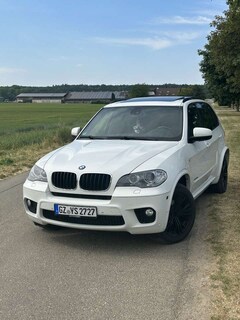 Bild des Angebotes BMW X5 xDrive30d Msport HdUp softclose Pano 7sitz standhe