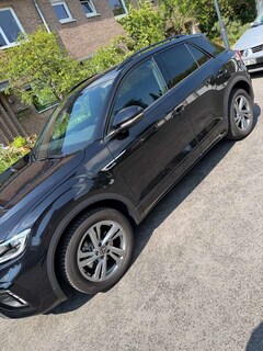Bild des Angebotes VW T-Roc T-Roc 1.5 TSI OPF DSG R-Line, AHK, BLACK SPEZ.