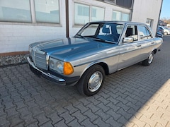 Bild des Angebotes Mercedes-Benz E 230