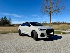 Bild des Angebotes Audi Q3 Q3 Sportback 40 TFSI quattro S Line | Sonderlackierung Porsche Kreide | Vollausstattung | Neuwertige Reifen