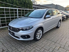 Bild des Angebotes Fiat Tipo Lounge AUTOMAT. KAMERA CARPLAY