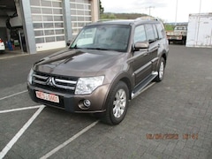 Bild des Angebotes Mitsubishi Pajero Pajero Diesel 5-Tür 3.2 DI-D Automatik Instyle