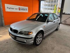Bild des Angebotes BMW 318 iA Automatik Schiebedach Klimaaut. CD Radio