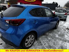 Bild des Angebotes Mazda 2 Sports-Line Skyactive Navi SzHzg LED PDC 1.Hand