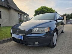 Bild des Angebotes Volvo V50 1.6 D 2.Hand Klima AHK TÜV NEU!