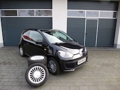 Bild des Angebotes VW up! move up! BMT KLIMA PDC 8-fach bereift 2.HD.