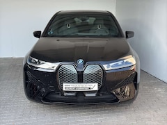 Bild des Angebotes BMW iX xDrive50 Sportpaket LiveCock.Glasd.AHK.Laserl