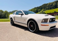 Ford Mustang V6