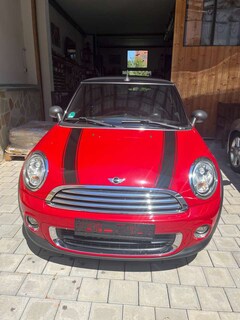 Bild des Angebotes MINI One Cabrio 1.6 Chili Red - wenig km mit Klimaanlage