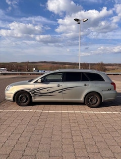 Bild des Angebotes Toyota Avensis 1.8 VVT-i Combi