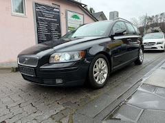 Bild des Angebotes Volvo V50 2.0 D Momentum TÜV NEU