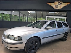 Bild des Angebotes Volvo V70 2.4 Comfort T-LEDER/Multimedia/AHK