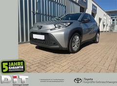 Bild des Angebotes Toyota Aygo 1.0 Play ACC+Navi+SHZ+2xKlima+Fernlichtass.