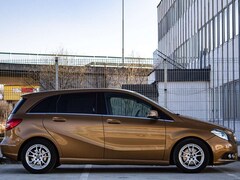 Bild des Angebotes Mercedes-Benz B 180 B180 1.6 (BlueEFFICIENCY) 7G-DCT