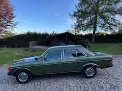 Bild des Angebotes Mercedes-Benz 300 D W123 rostfrei Schalter 3.Hand!