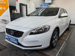 Bild des Angebotes Volvo V40 Ocean Race 2.0*Navi*Cam*Shz*Leder*WSShz*Temp*
