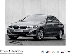 Bild des Angebotes BMW 318 i WIDESCREEN+PA+SHZ+LED+KOMFORTZG