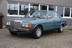 Bild des Angebotes Mercedes-Benz 200 W123 * Frühes Modell * Sehr schön...