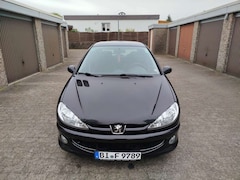 Bild des Angebotes Peugeot 206 TÜV 01/2027-Neu Öl-Neue Bremsen-Zahnriemen