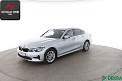Bild des Angebotes BMW 330 e xDrive ADVANTAGE HUD,HARMAN/K,ACC,KAMERA
