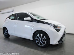 Bild des Angebotes Toyota Aygo x-play Team D
