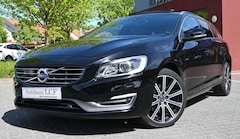Bild des Angebotes Volvo V60 Kombi D4 Summum Leder Schiebedach Navi VOLL