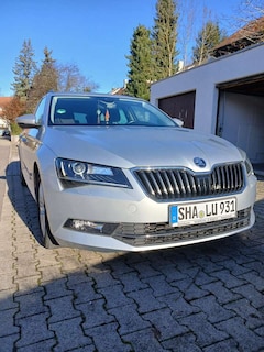 Bild des Angebotes Skoda Superb Combi 2.0 TDI DSG Ambition