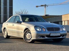 Bild des Angebotes Mercedes-Benz E 320 CDI / 2. Hand / Schiebedach / Leder