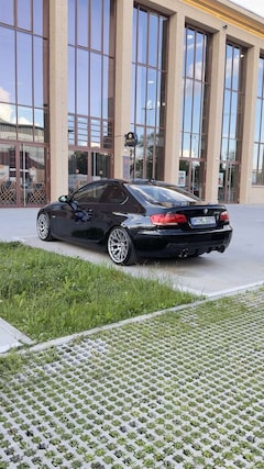 Bild des Angebotes BMW 335 335i