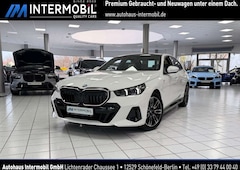 Bild des Angebotes BMW 550 e xD M-Sport Pro*PANO*B&W*ICONIC*AHK*360°