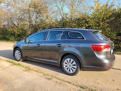 Bild des Angebotes Toyota Avensis 1.8 Executive