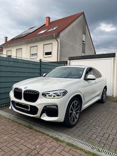 Bild des Angebotes BMW X4 xDrive30i M Paket/Driving Assis/Pano/HeadUp/RFK