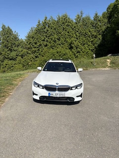 BMW 318 318d Touring Aut. Sport Line