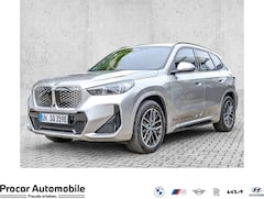 Bild des Angebotes BMW iX1 eDrive20 M Sport HUD ACC 360 KAMERA STANDHZG MASSA