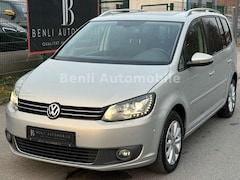 Bild des Angebotes VW Touran Highline/1.HAND/PANO/NAVI/AHK/DSG/PDC/LED