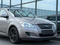 Bild des Angebotes Kia Ceed / cee'd LPG Klima PDC SitzHeizung AHK