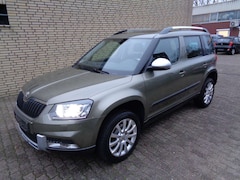 Bild des Angebotes Skoda Yeti 1.2 TSI Elegance, DSG, Panorama, Kamera