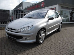 Bild des Angebotes Peugeot 206 Quiksilver