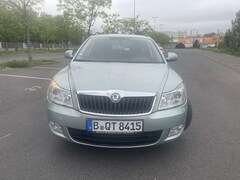 Bild des Angebotes Skoda Octavia Combi 2.0 TDI DPF DSG RS Automatik neu tuv