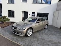Bild des Angebotes BMW 325 i xDrive Coupe/Leder/Navi