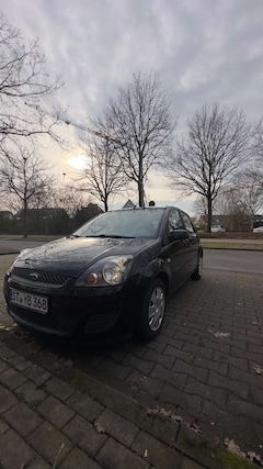 Bild des Angebotes Ford Fiesta 1.3 Ghia