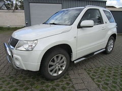 Bild des Angebotes Suzuki Grand Vitara 1.6 Black and White