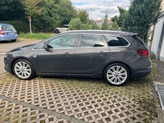 Bild des Angebotes Opel Astra Tourer 1.6 Turbo Sports Tourer Exklusiv  opc/AHK