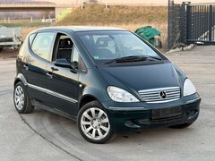 Bild des Angebotes Mercedes-Benz A 190 Avantgarde Aut. Klima | Teilleder | kein TÜV