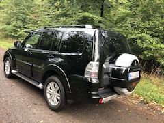 Bild des Angebotes Mitsubishi Pajero 3.2 DI-D Automatik Instyle